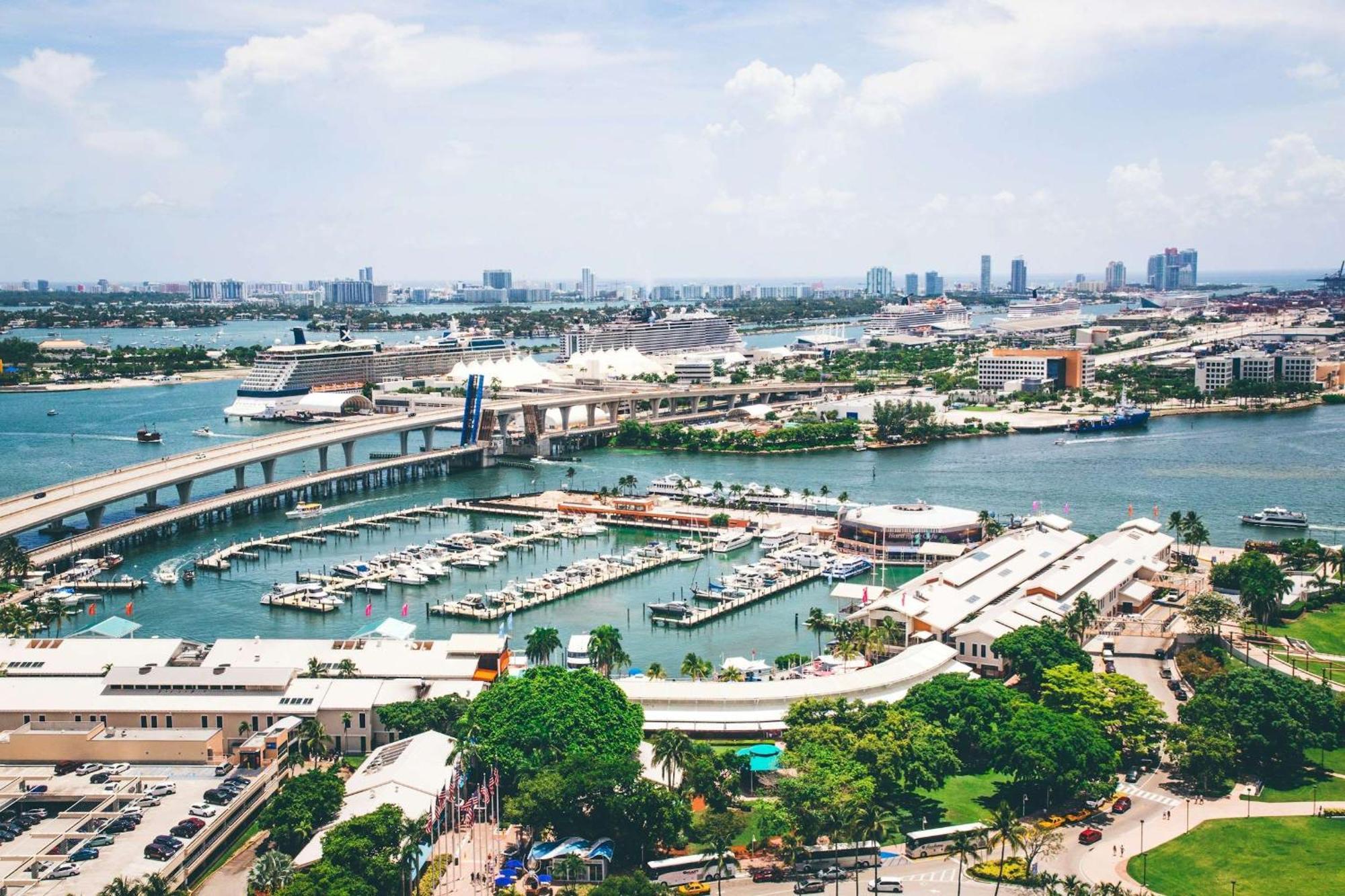 Downtown Miami Hotel Exterior photo